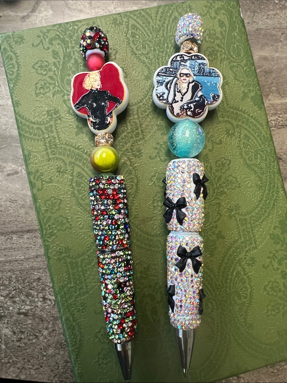 2x Madonna pens Sparkle Beaded Pen - Multicolor bows bling set new